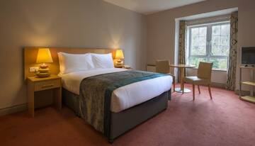 Фото номера Двухместный номер с 1 кроватью Отель Innisfallen Hotel г. Килларни 3
