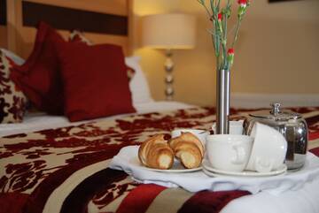 Фото номера Трехместный номер Отель The Fairview Boutique Hotel г. Килларни 5