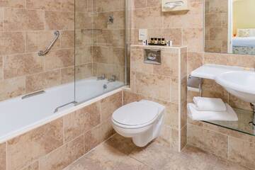 Фото номера Семейный номер Гостевой дом Old Weir Lodge г. Килларни 3