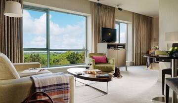 Фото номера Улучшенный номер с садом Отель Aghadoe Heights Hotel &amp; Spa г. Килларни 3