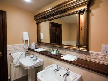 Фото номера Люкс Гостевой дом Earls Court House г. Килларни 3