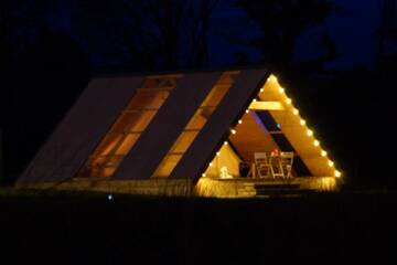 Фото номера Romantic Glamping Suite Люкс-шатры Killarney Glamping at the Grove, Suites and Lodges г. Килларни 9