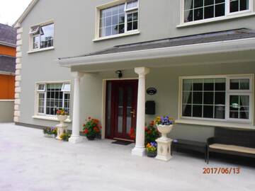 Фото Отели типа «постель и завтрак» Larkfield House B&amp;B г. Килларни 4