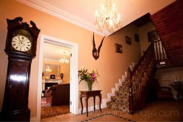 Фото номера Дом с 11 спальнями Дома для отпуска Killarney Manor House г. Килларни 57