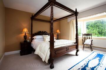 Фото номера Дом с 11 спальнями Дома для отпуска Killarney Manor House г. Килларни 16