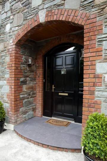 Фото номера Дом с 11 спальнями Дома для отпуска Killarney Manor House г. Килларни 25