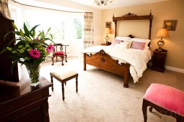 Фото номера Дом с 11 спальнями Дома для отпуска Killarney Manor House г. Килларни 37