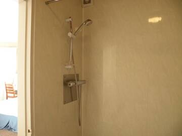 Фото номера Семейный номер (для 2 взрослых и 2 детей) Гостевой дом Harmony Inn - Kingscourt г. Килларни 3