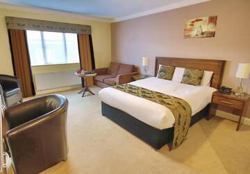 Фото номера Стандартный двухместный номер с 1 кроватью Отель Eviston House Hotel г. Килларни 2