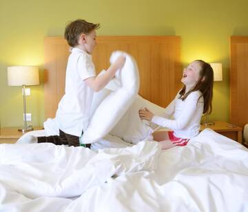 Фото номера Семейный люкс (для 2 взрослых и 3 детей) Отель Hotel Killarney г. Килларни 3