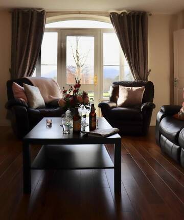 Фото номера Four-Bedroom House - Number 3 Дома для отпуска Killarney Holiday Village г. Килларни 30