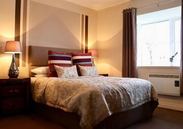 Фото номера Four-Bedroom House - Number 3 Дома для отпуска Killarney Holiday Village г. Килларни 35