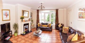 Фото Дома для отпуска No 20 Killarney Holiday Village г. Килларни 1