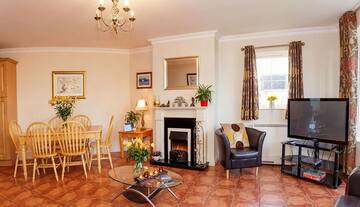 Фото Дома для отпуска No 1 Killarney Holiday Village Vacation Home г. Килларни 5