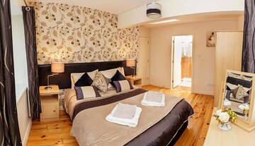 Фото Дома для отпуска No 1 Killarney Holiday Village Vacation Home г. Килларни 1