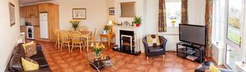 Фото номера Дом с 4 спальнями Дома для отпуска No 1 Killarney Holiday Village Vacation Home г. Килларни 89